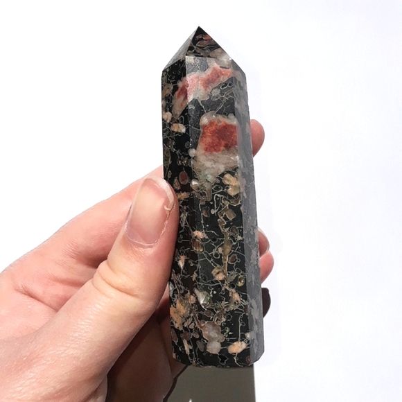 Plum Blossom Jade Tower *a bit wobbly* - Picture 1 of 4